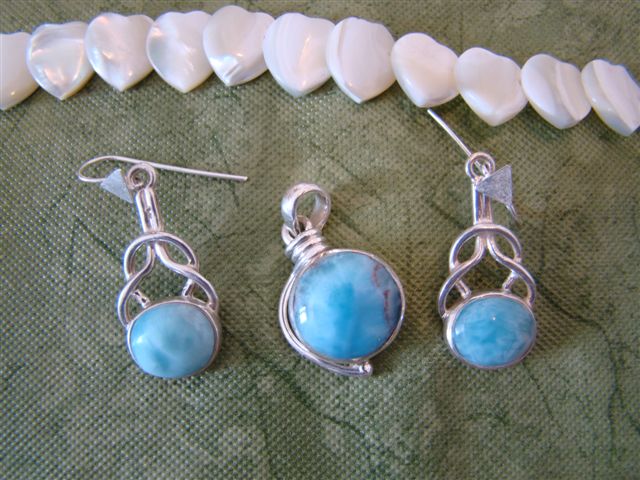 Larimar The Rare Caribbean Gemstone The Beading Gem